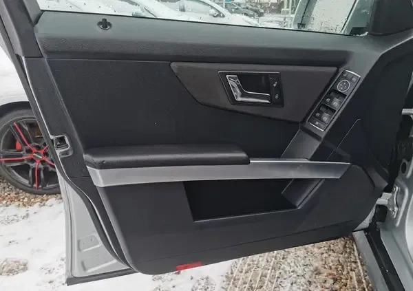 Mercedes-Benz GLK cena 48897 przebieg: 324000, rok produkcji 2011 z Miejska Górka małe 529